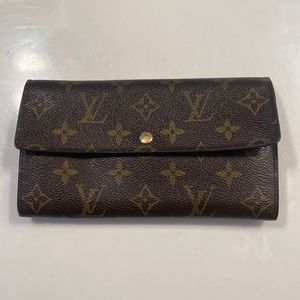 Louis Vuitton VINTAGE AUTHENTIC wallet SALE $50 OFF